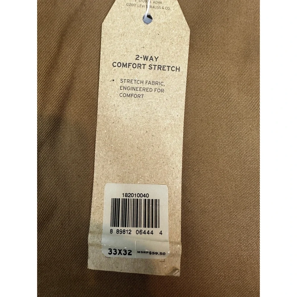 NWT Levis Chino Pants Mens 33x32 Brown 2-Way Comfort Stretch Straight Leg